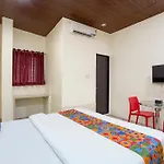Fabhotel Kailash Park