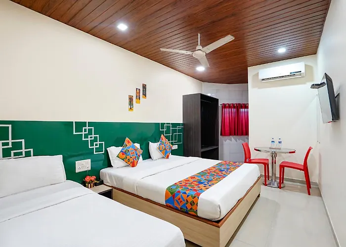 Fabhotel Kailash Park