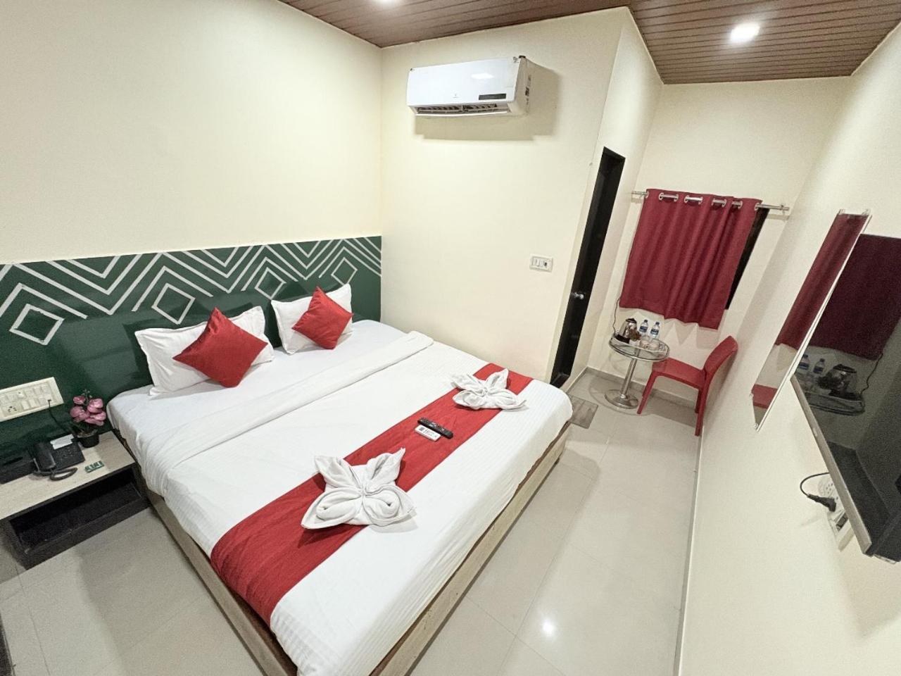 Fabhotel Kailash Park Hotel Bombay