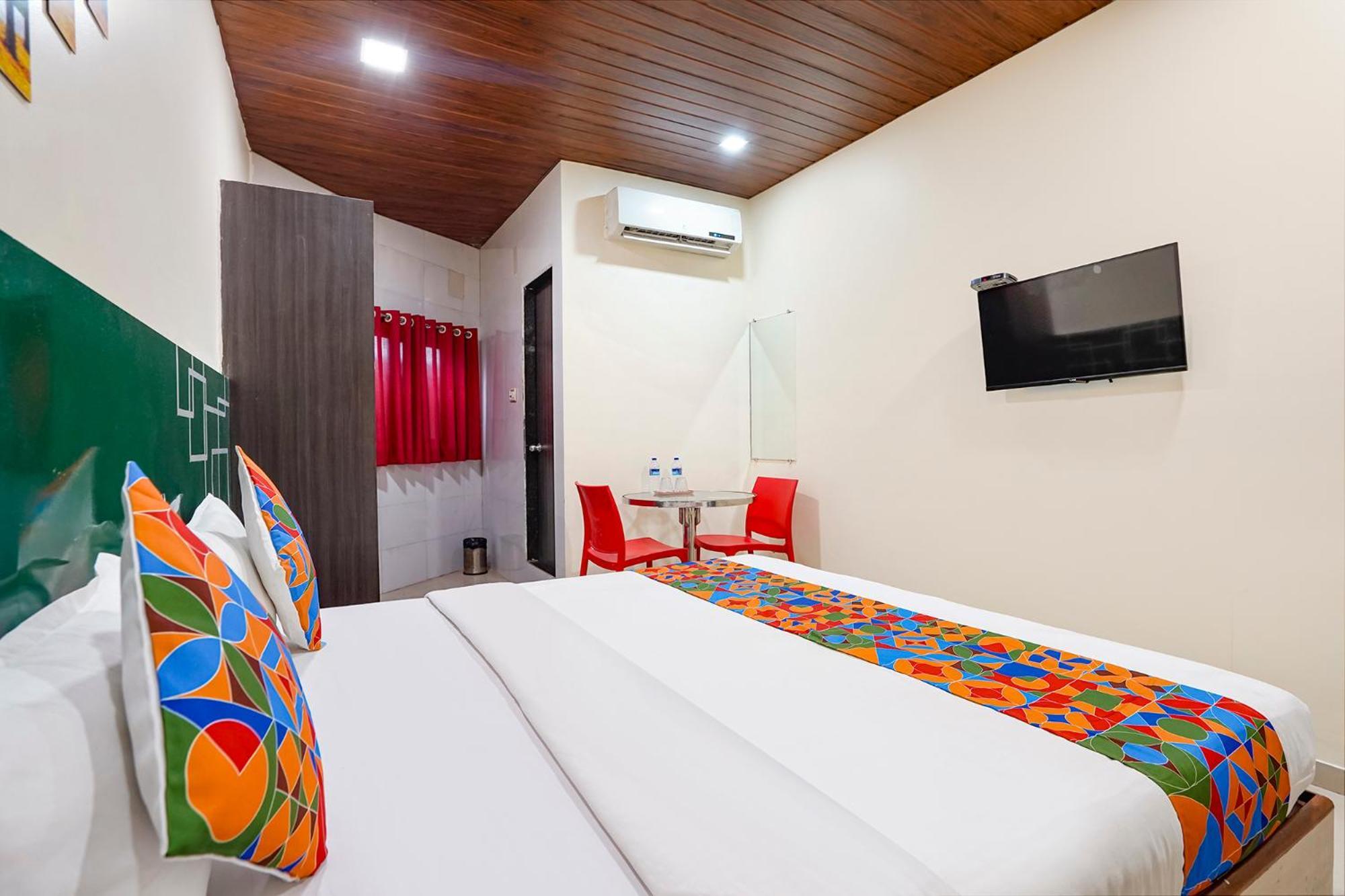 Fabhotel Kailash Park Hotel